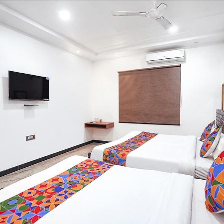 Fabhotel Villa De Benares المظهر الخارجي الصورة