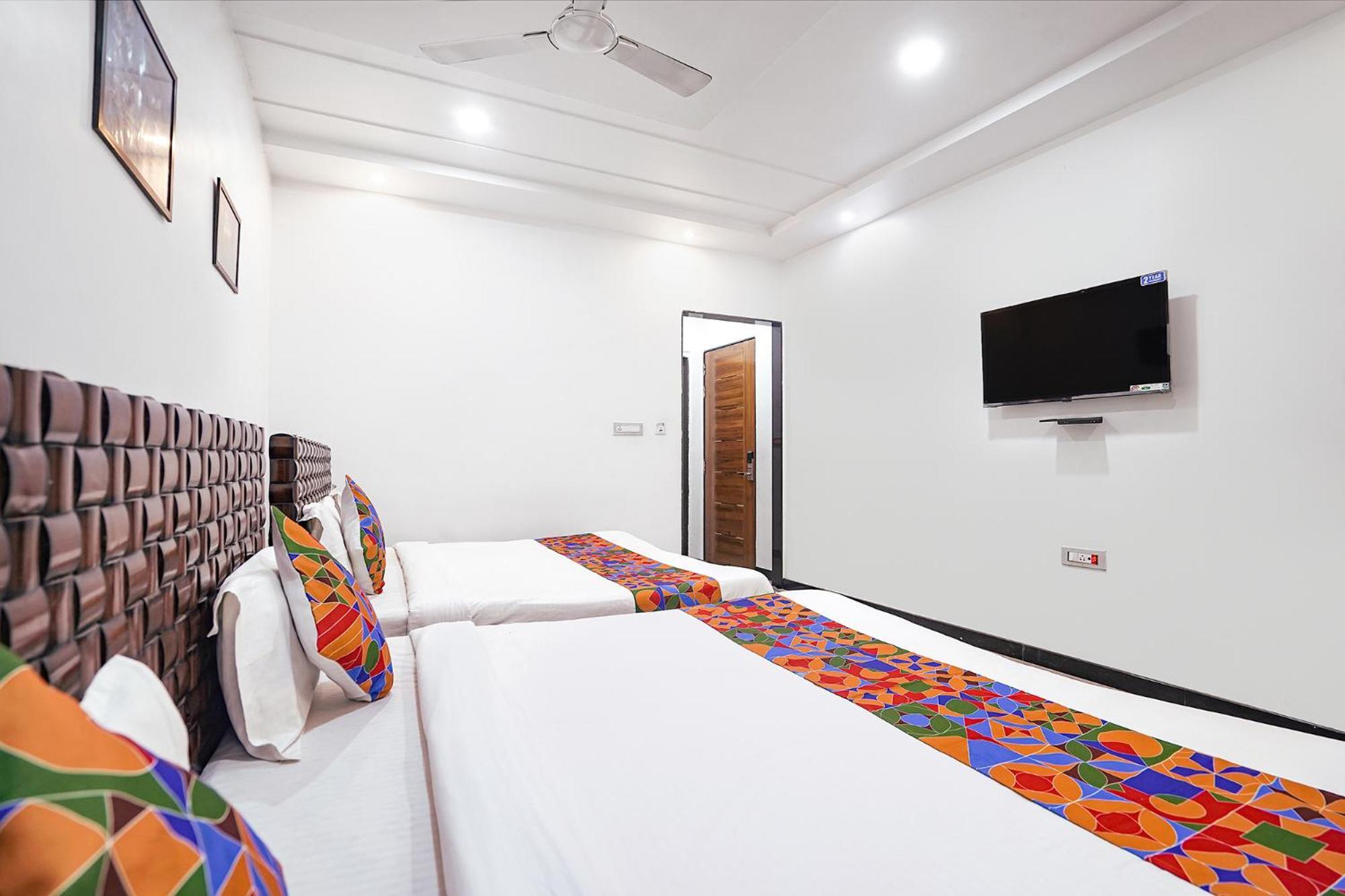 Fabhotel Villa De Benares المظهر الخارجي الصورة