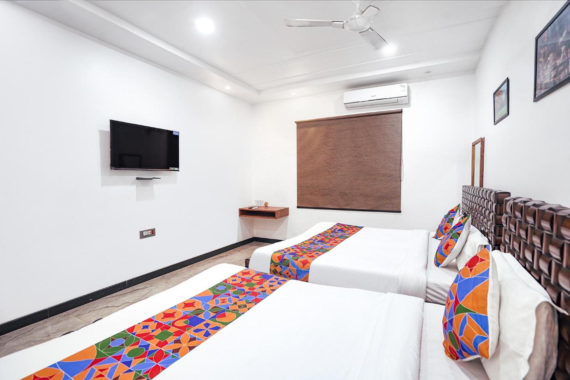 Fabhotel Villa De Benares المظهر الخارجي الصورة