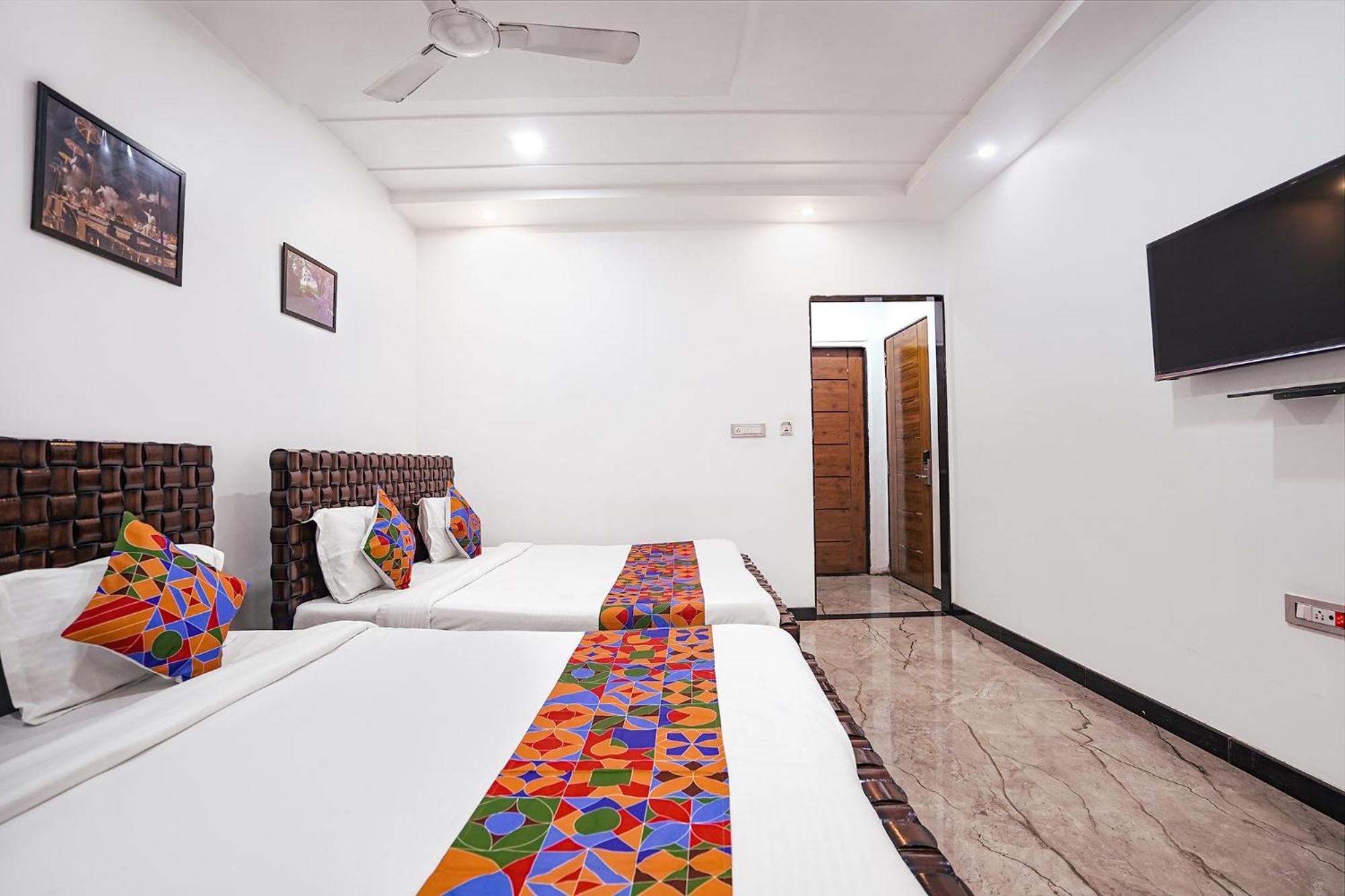 Fabhotel Villa De Benares المظهر الخارجي الصورة