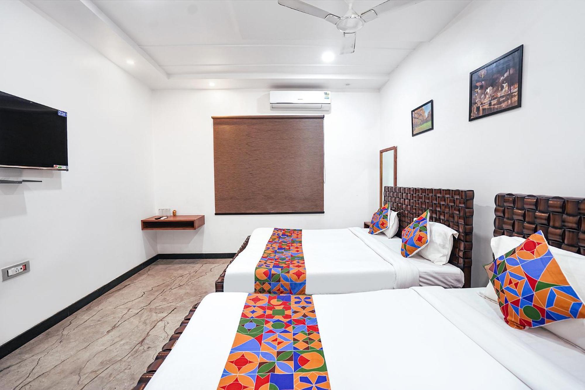 Fabhotel Villa De Benares المظهر الخارجي الصورة