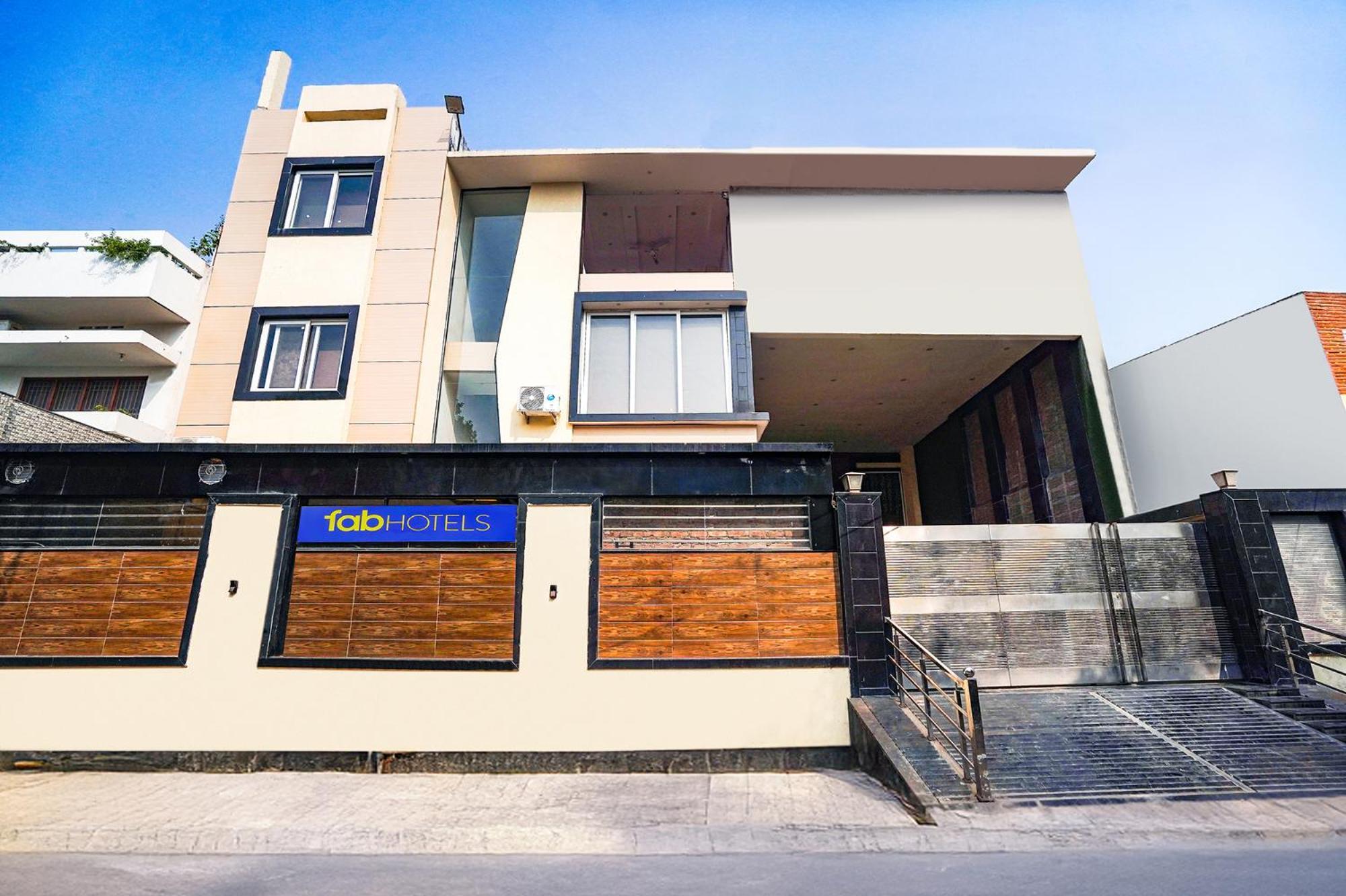 Fabhotel Villa De Benares المظهر الخارجي الصورة
