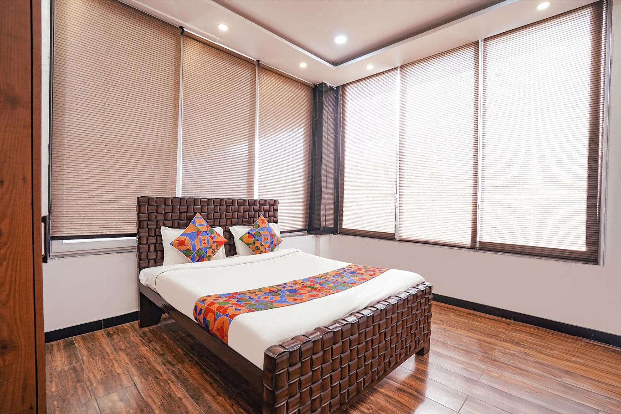 Fabhotel Villa De Benares المظهر الخارجي الصورة